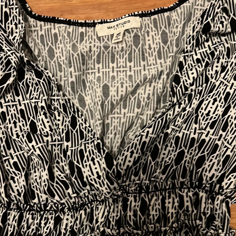 Max Studio Petite small geometric design minidress - Picture 4 of 5
